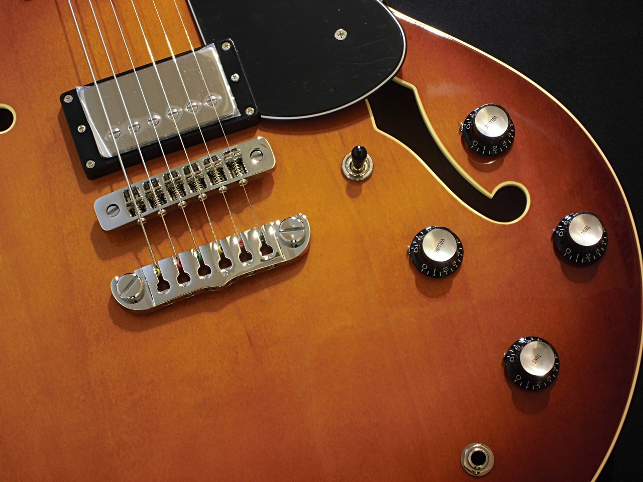 Aria Pro II TA-TONIC / ALB (Almond Burst)【セミアコ】【日本