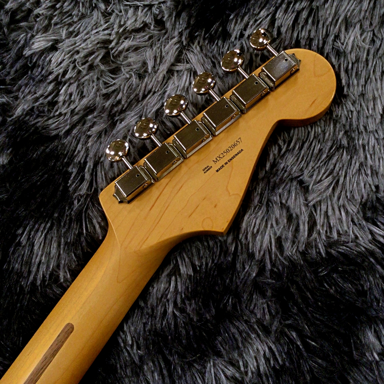 Fender Player II Stratocaster Left-Hand 3-Color Sunburst