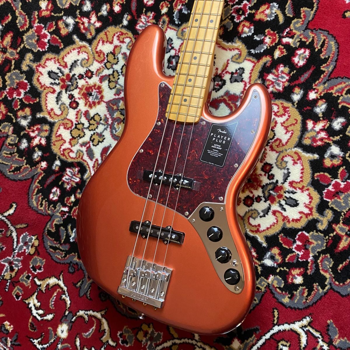 Fender Player Plus Jazz Bass Maple Fingerboard Aged Candy Apple