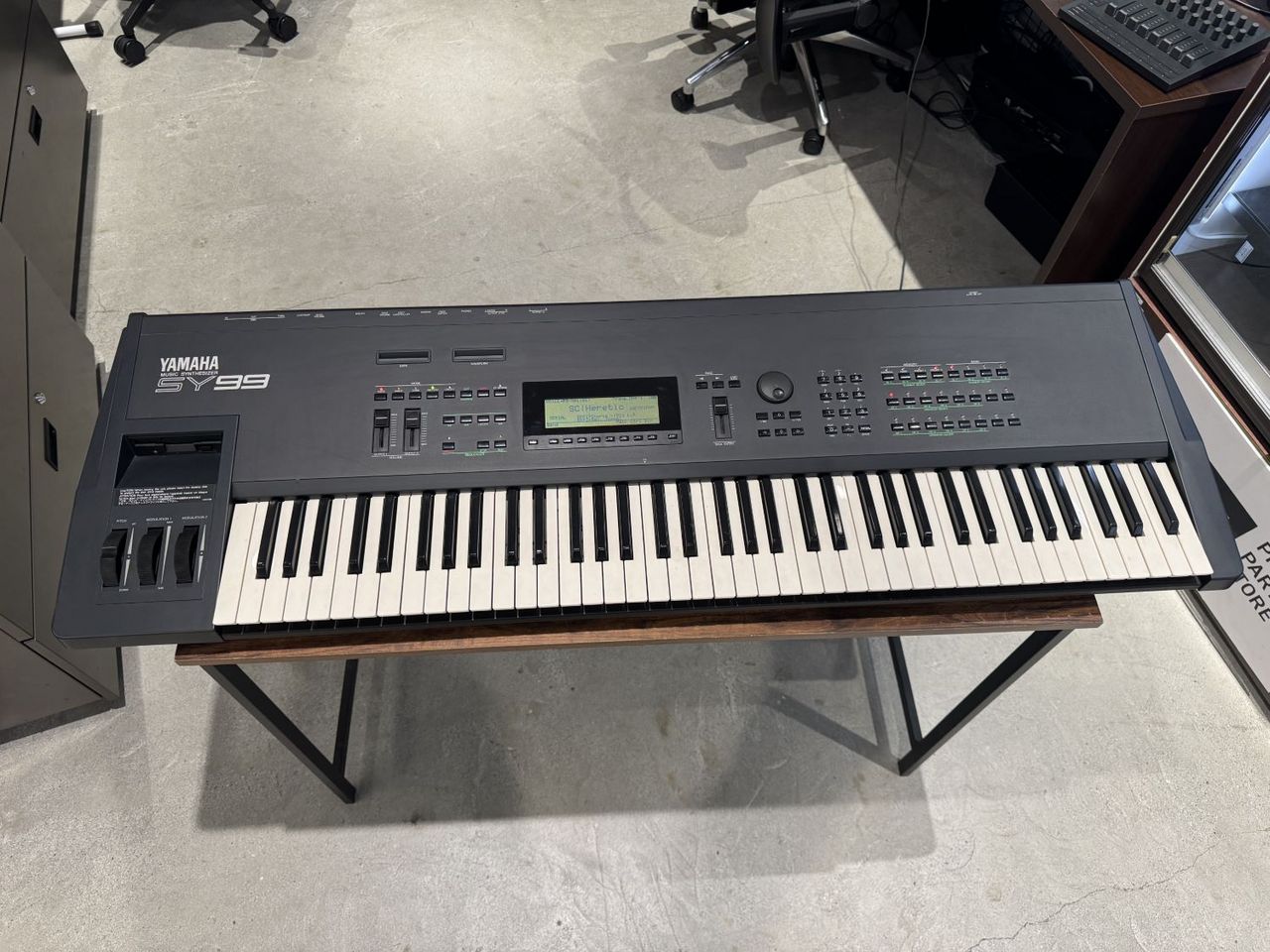YAMAHA SY99 76鍵盤シンセサイザー（中古/送料無料）【楽器検索