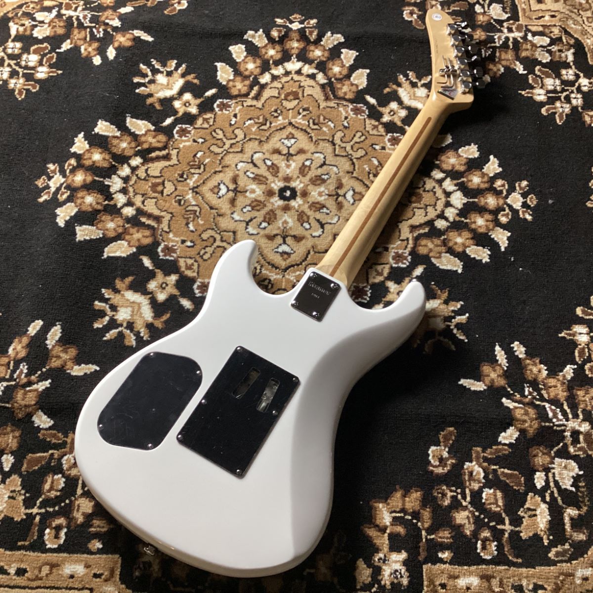 KRAMER The 84 3D Black White Swirl エレキギター セイモアダンカンPU 