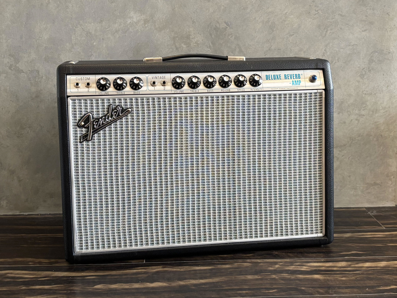 Fender '68 Deluxe Reverb Pine Neo FSR w/ Celestion Neo Creamback