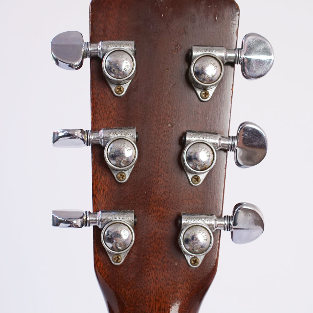 マーチンD-１８の出品です。 Amazon | Martin D-18 Modern Deluxe ♯2267862
