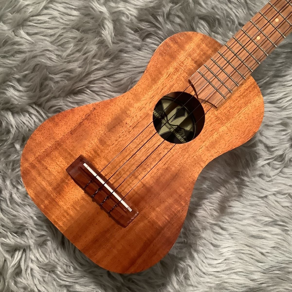 Vally Made Ukulele ヴァリー メイド ウクレレ - 弦楽器