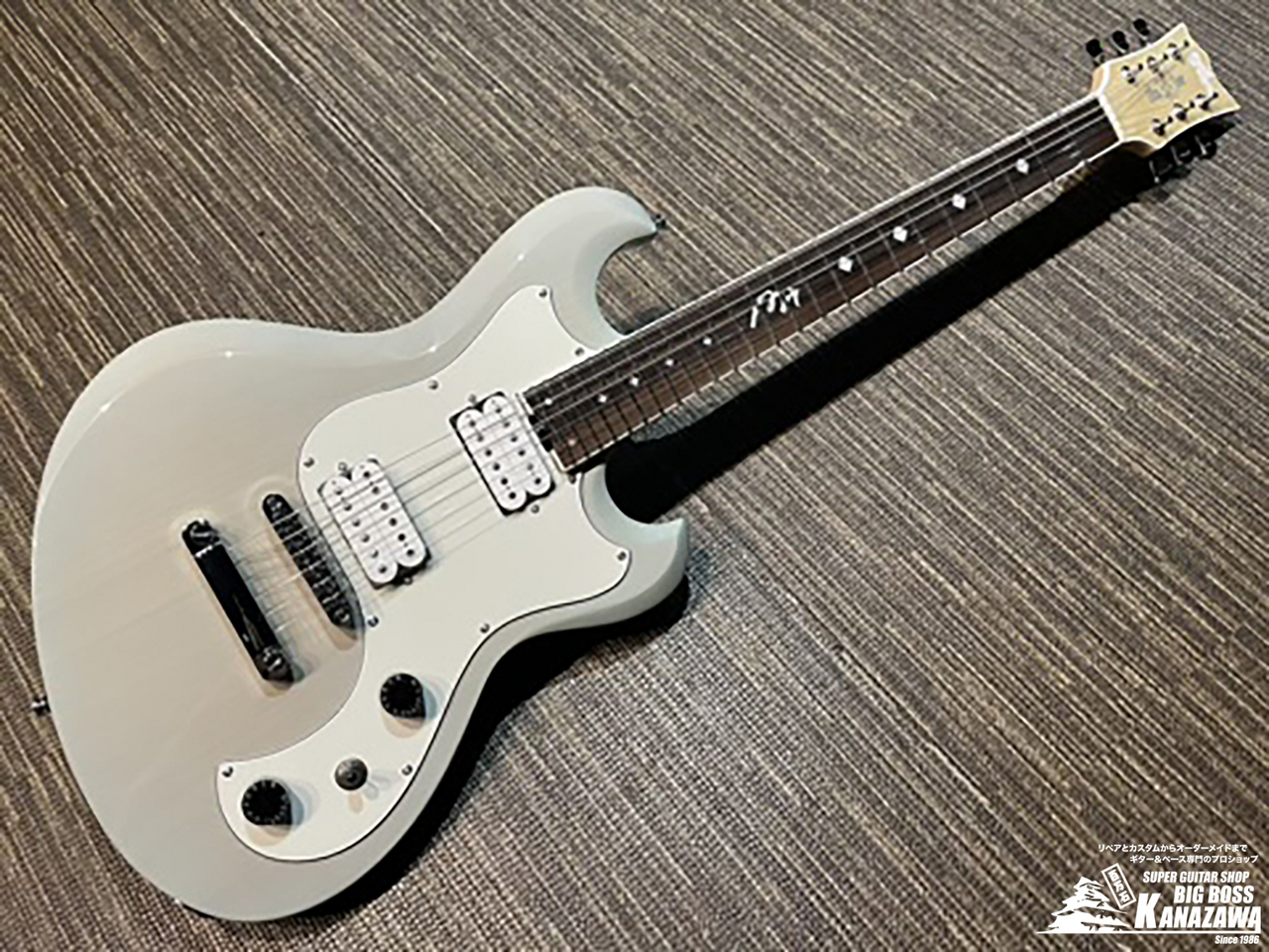 ギター MYGO ANON ULTRATONE BanG Dream！ ULTRATONE Anon See Thru Surf Green エレキギター