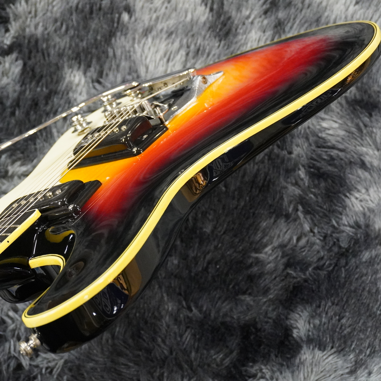 Mosrite The Ventures Model Mark-I V-63 Reissue / 3 Tone Sunburst
