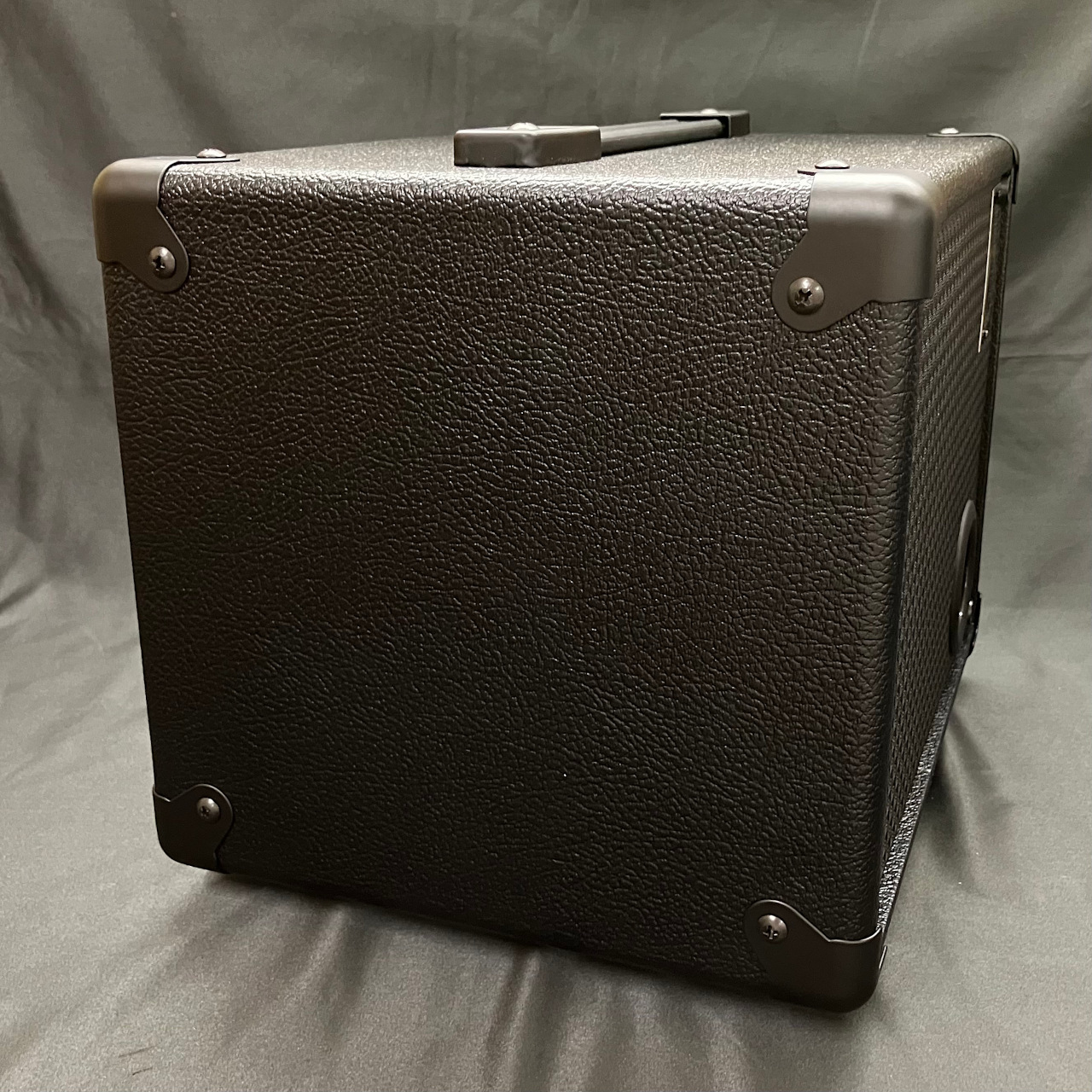 インターリュプケ　キャビネット ゴシックの雰囲気 かっこいい キャビネット 64015 アンティーク