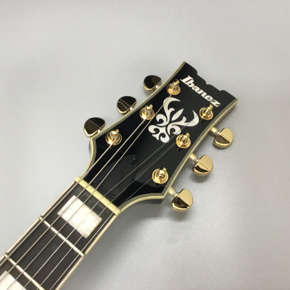 セミアコ Ibanez AM93QM ジャズギター宜しくお願い致します - ギター