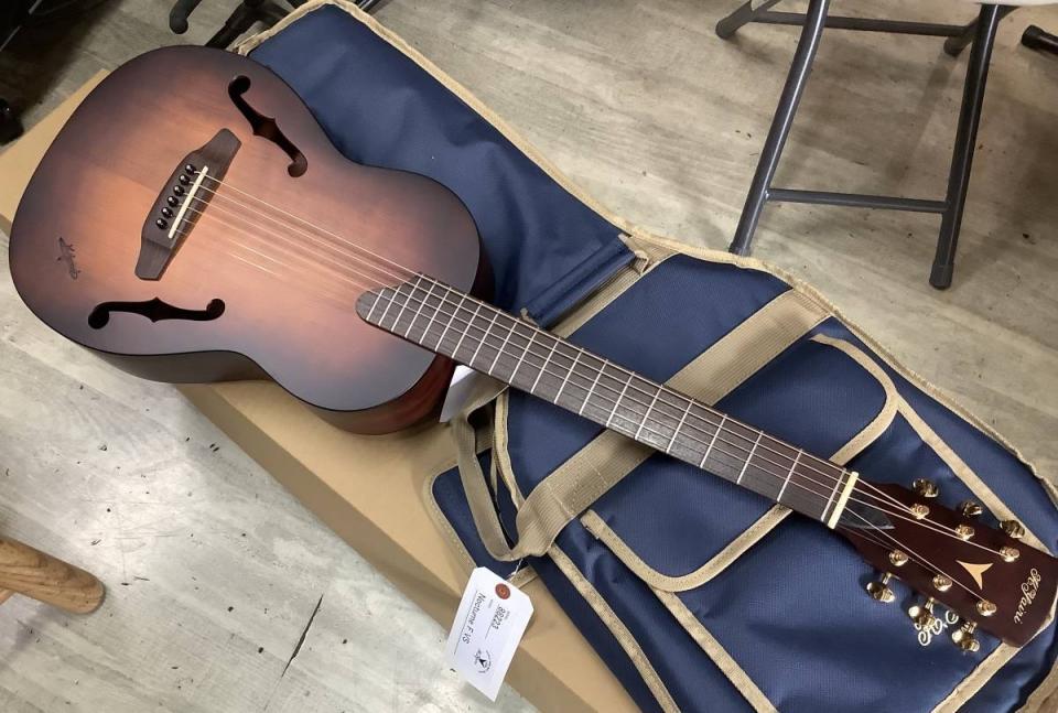 K.Yairi Nocturne Fホール仕様 F-Custom マイク搭載 【 オール単板