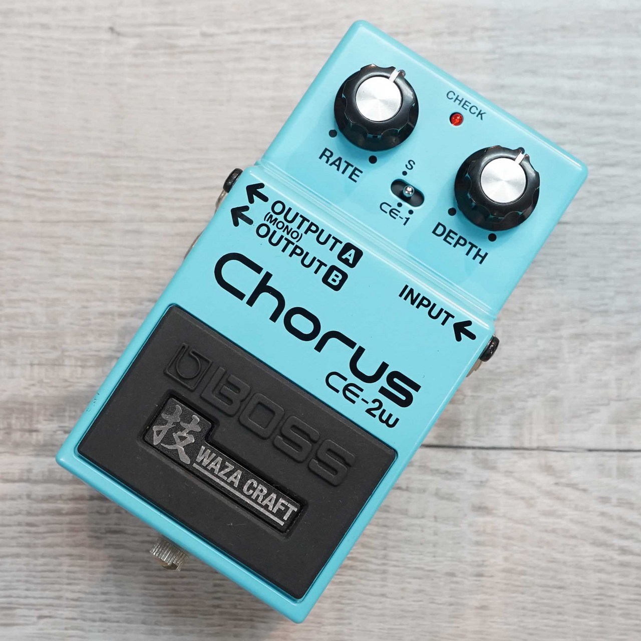 BOSS CE-2W（中古）【楽器検索デジマート】