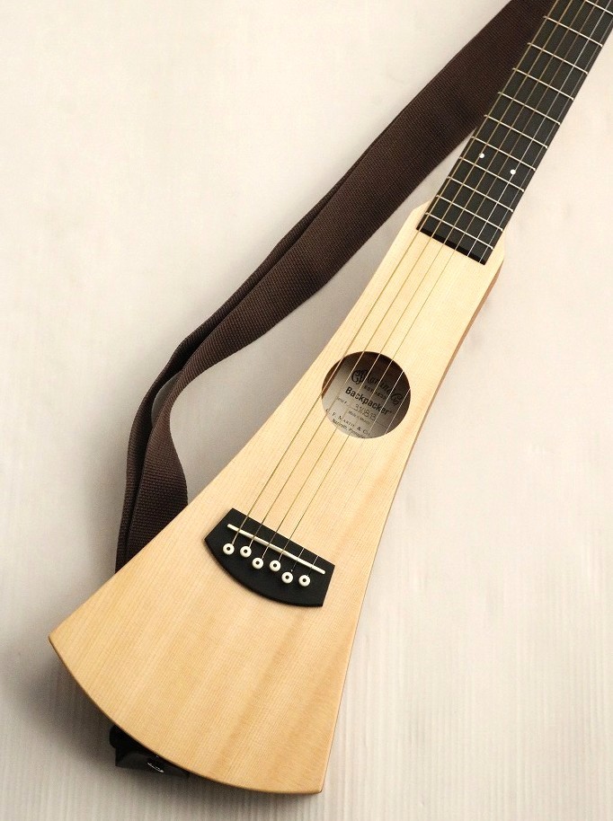 値下げ中　Martin Backpacker トラベルギター　純正ケース　美品 マーティン バックパッカー トラベルギター 純正ソフトケース付