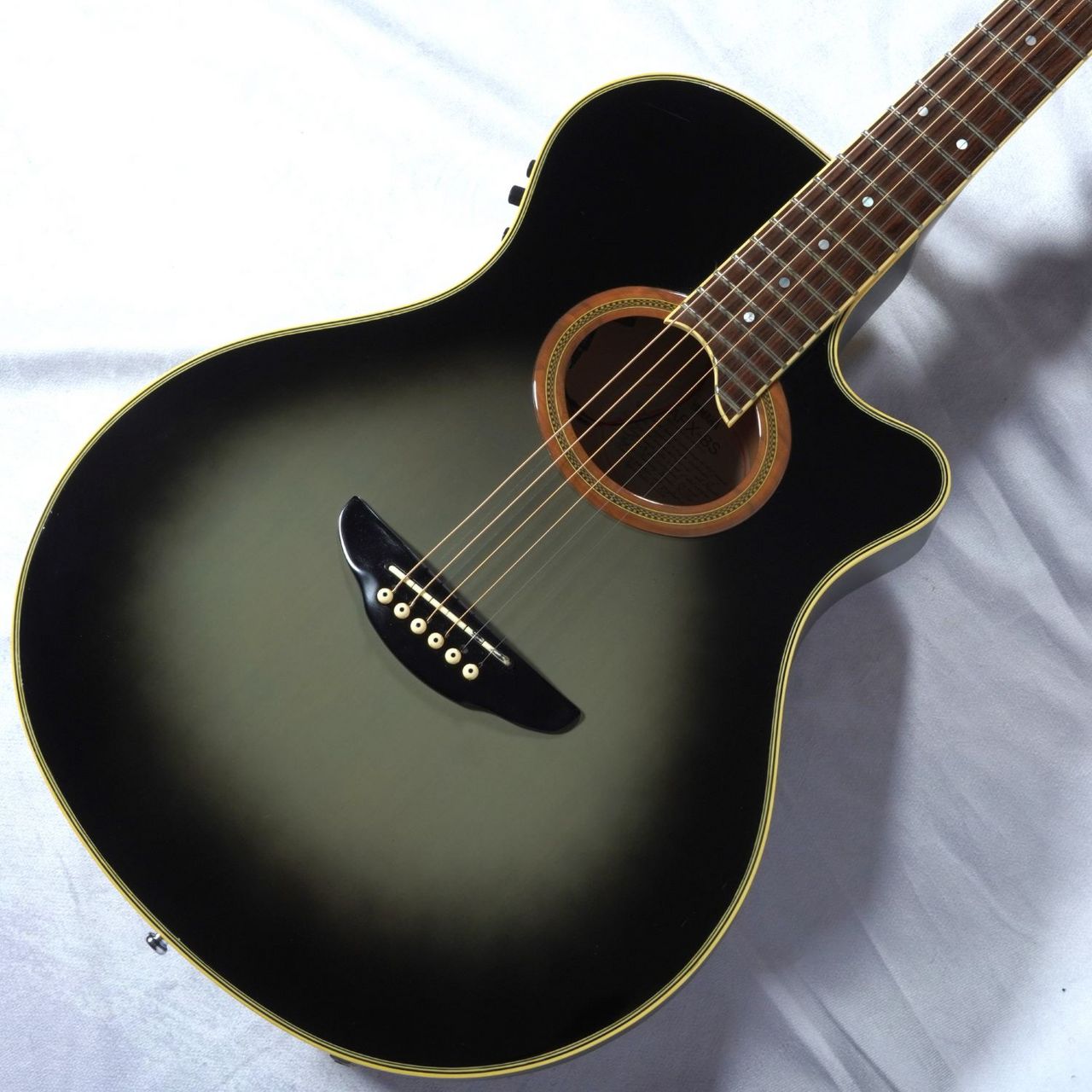 YAMAHA APX-8S 純正ハードケース付属