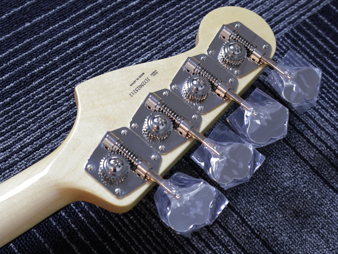 Fender Made in Japan Heritage 60s Jazz Bass -Olympic White-【4.36