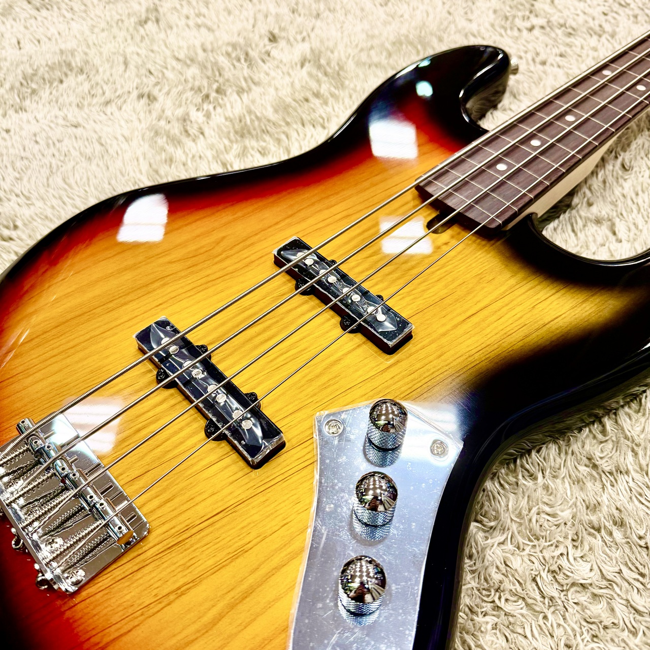 Bacchus BJB-1R FL フレットレスベース BJB-1R-FL 3TS (Bacchus / バッカス) エレキベース
