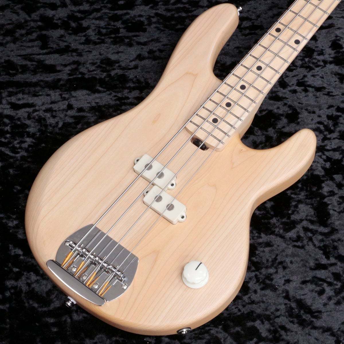 Sterling by Music Man Joe Dart エレキベース Sterling by Music Man Joe Dart エレキベース Joe Dart Vision