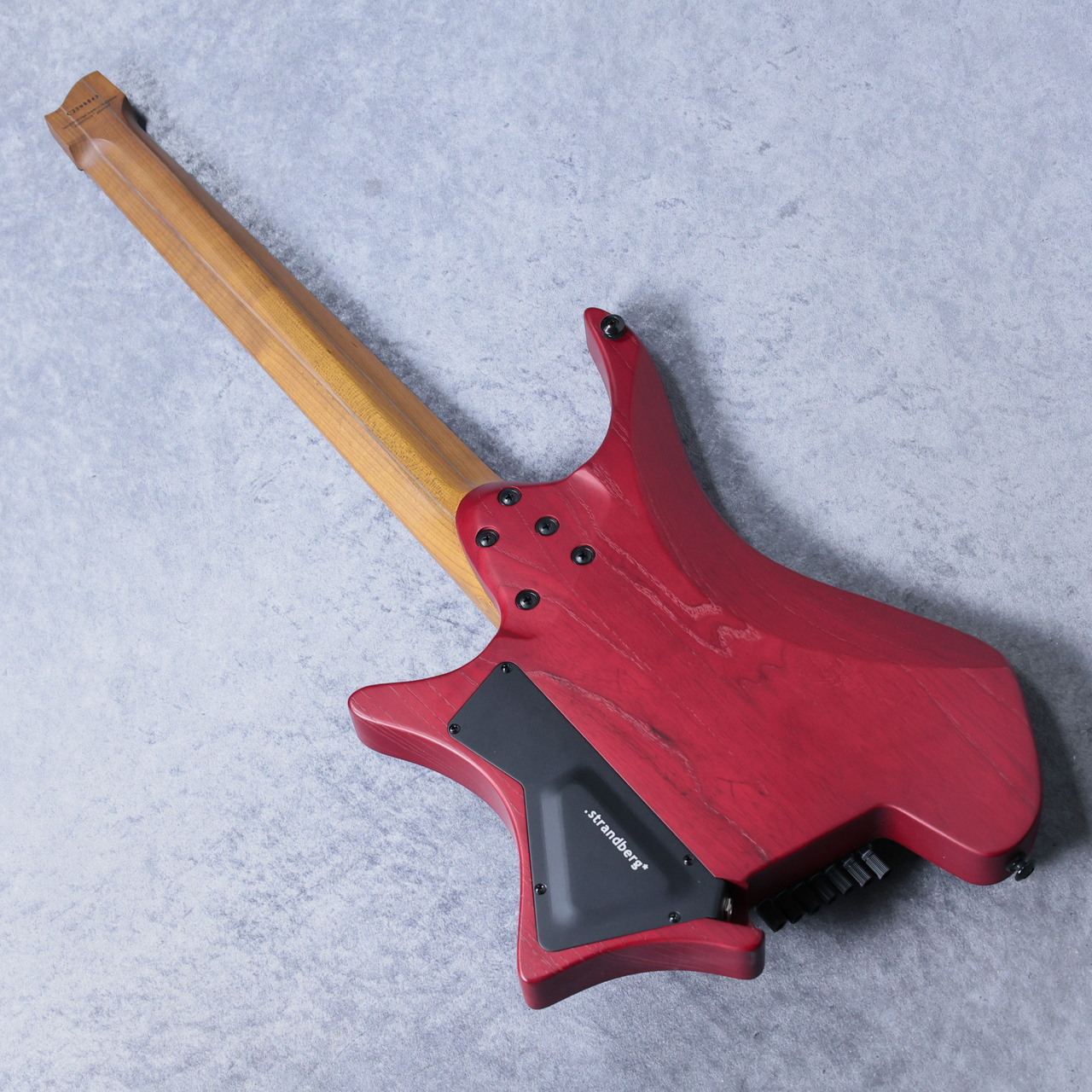 strandberg Boden Original N2.7 「Sunset Coral Burst Satin」7弦