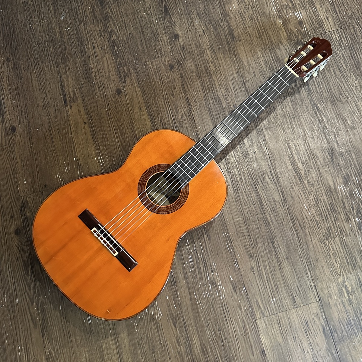 Suzuki 富田 修 Classical Guitar