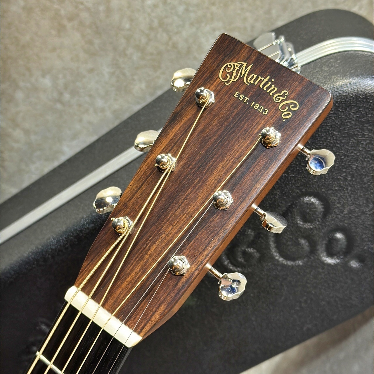 Martin 【美品中古】【試奏動画あり】D-28 Standard '25【深みのある色