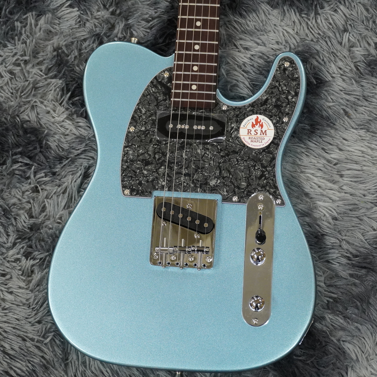 BTE-3-RSM/M SFG Bacchus ローステッドメイプルネック採用