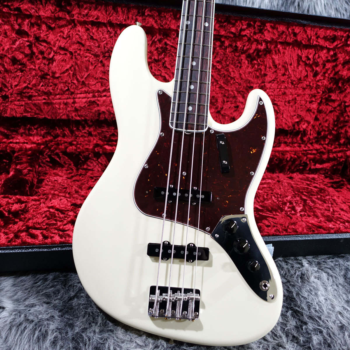 Fender American Vintage II 1966 Jazz Bass Olympic White（新品/送料無料）【楽器検索デジマート】