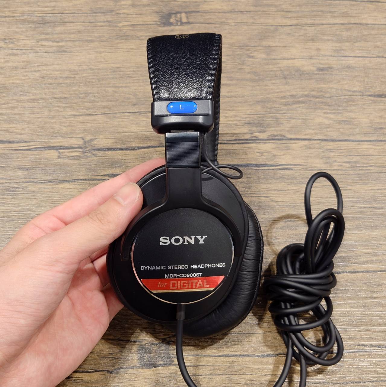 【中古】SONY MDR-CD900ST DDU Sony Professional Studio Monitor Headphone MDR-CD900ST