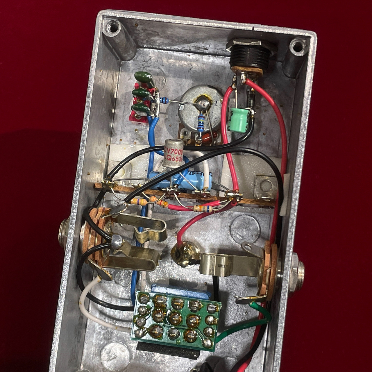 【美品 値下げ】ANALOG.MAN beano boost エフェクター ANALOG.MAN Beano Boost 【中古】【箱付】（中古/送料無料）【楽器検索