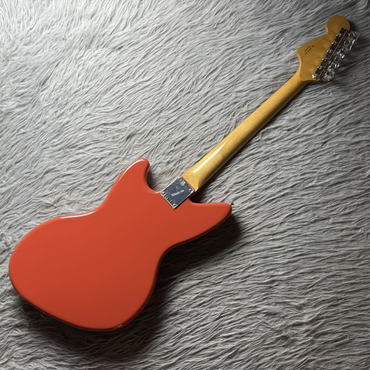 【8657】 Fender Japan JAG-STANG カート・コバーン Yahoo!オークション - 【8657】 Fender Japan JAG-STANG カート