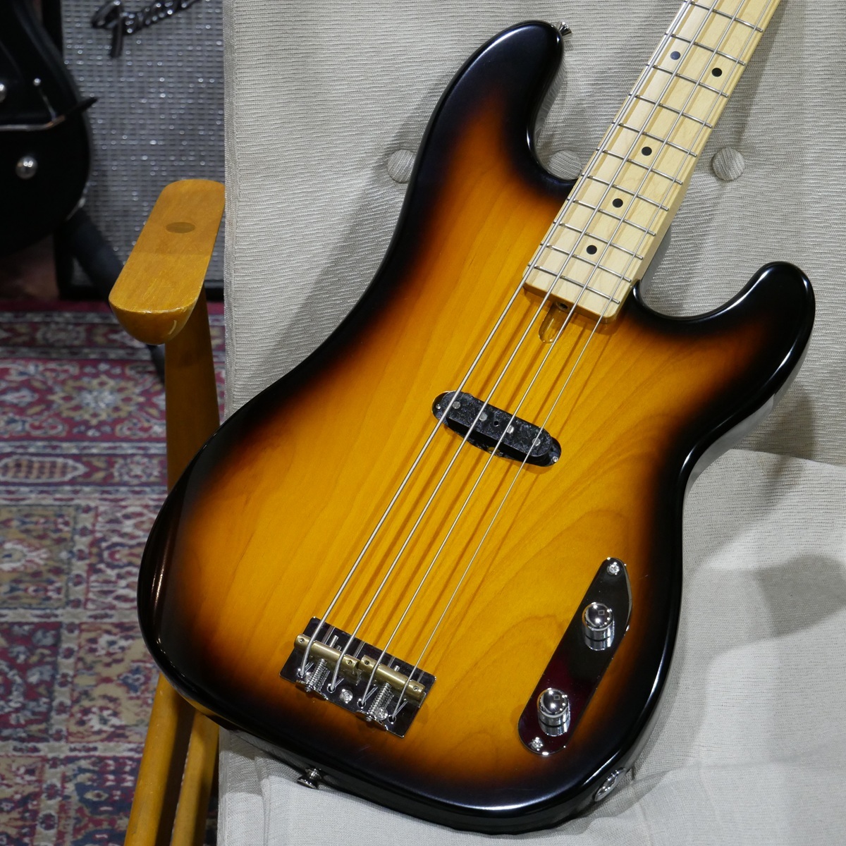 Crews Maniac Sound T Bee-57 / 2TS w/ K&T P-57 BM 【美品USED