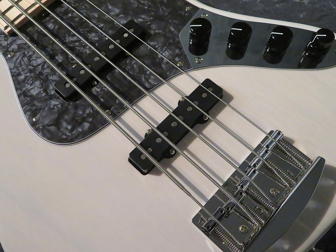 Kikuchi Guitars 【圧倒的な品格】Hermes Series MV5 -Trans White