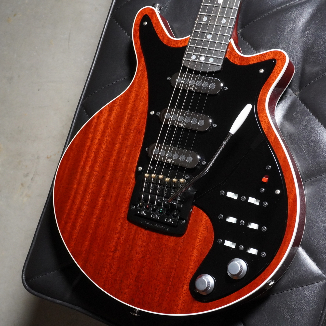 Kz Guitar Works KZ RS Hybrid Junior w/Kz Treble Booster Mod