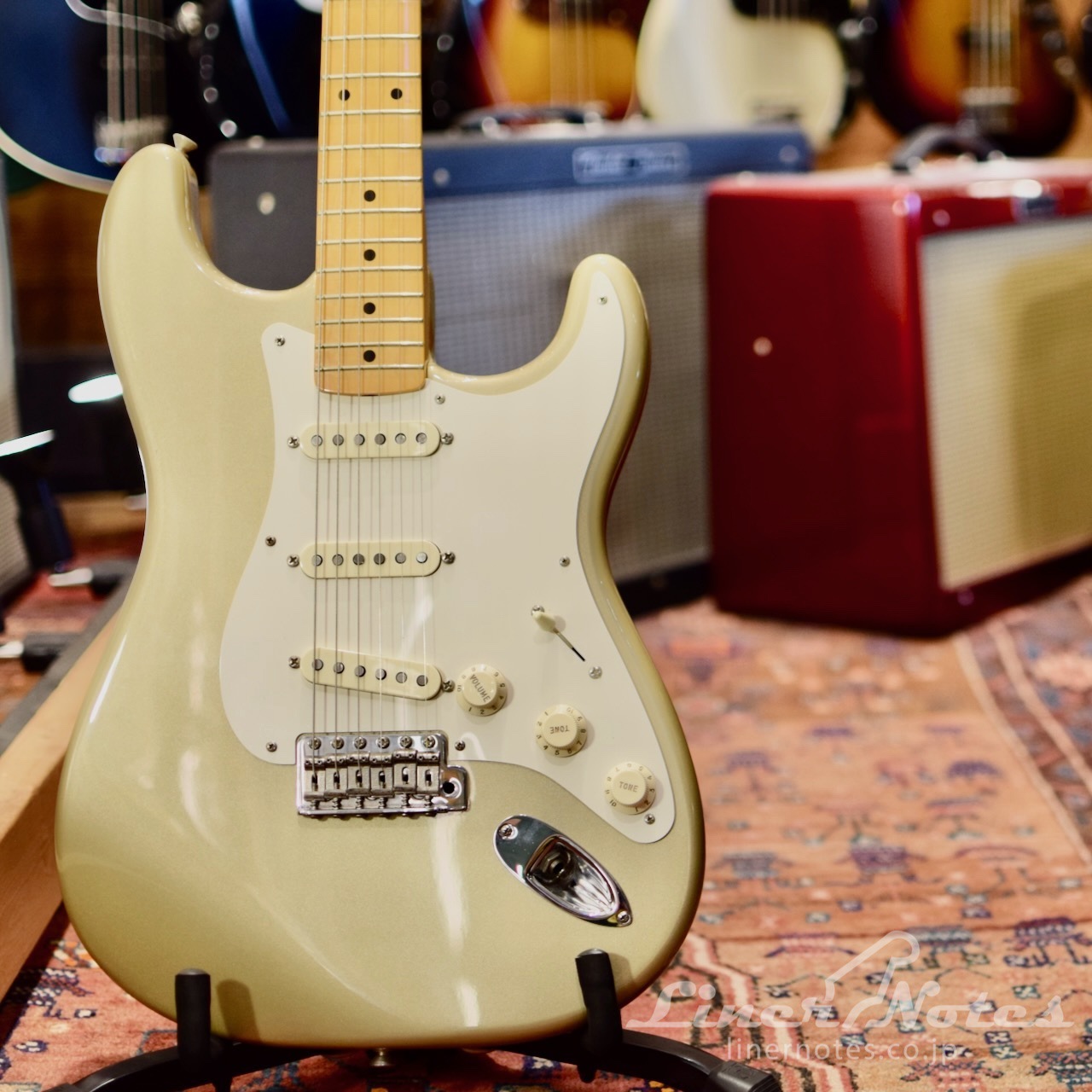ストラトキャスターメキシコストラトショアラインゴールド
