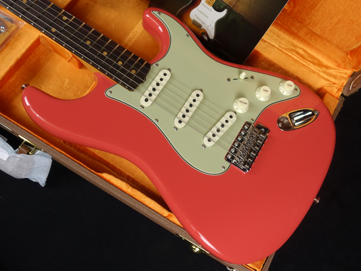 ワンオフ！幻のフェスタレッドのTakeyer STRATCASTER です。 ワンオフ！幻のフェスタレッドのTakeyer STRATCASTER です