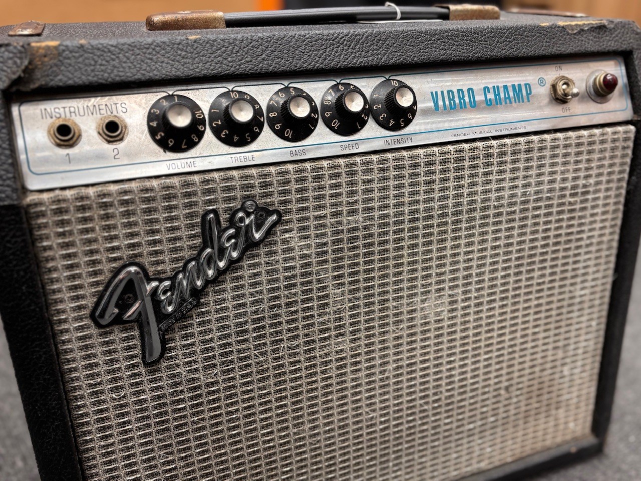 Fender Vibro Champ Silver Face 1979年 【Vintage!】(ビンテージ Fender Vibro Champ Silver Face 1979年 【Vintage!】(ビンテージ