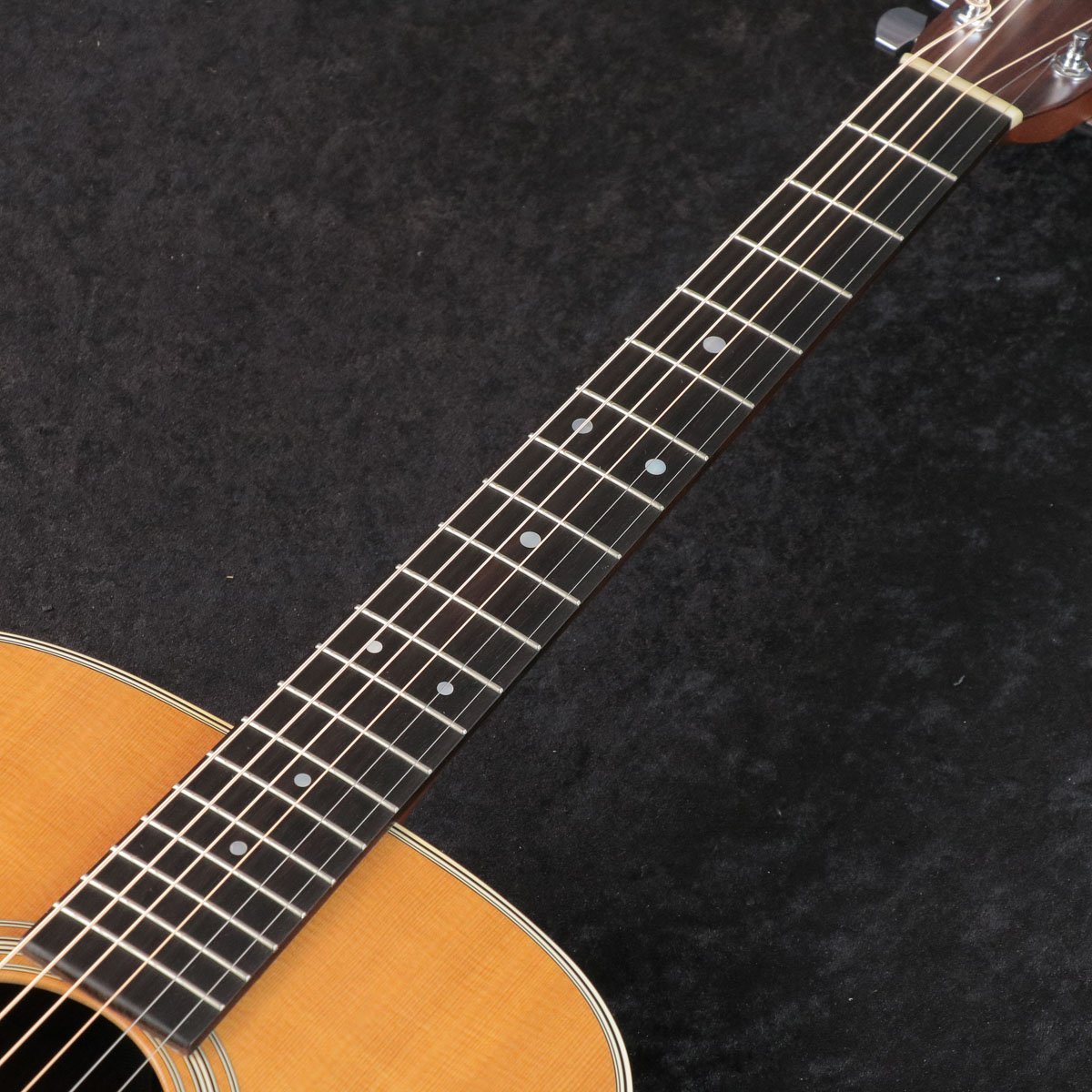 Martin D-28アコースティックギター Amazon | Martin アコースティックギター Standard Series HD-28