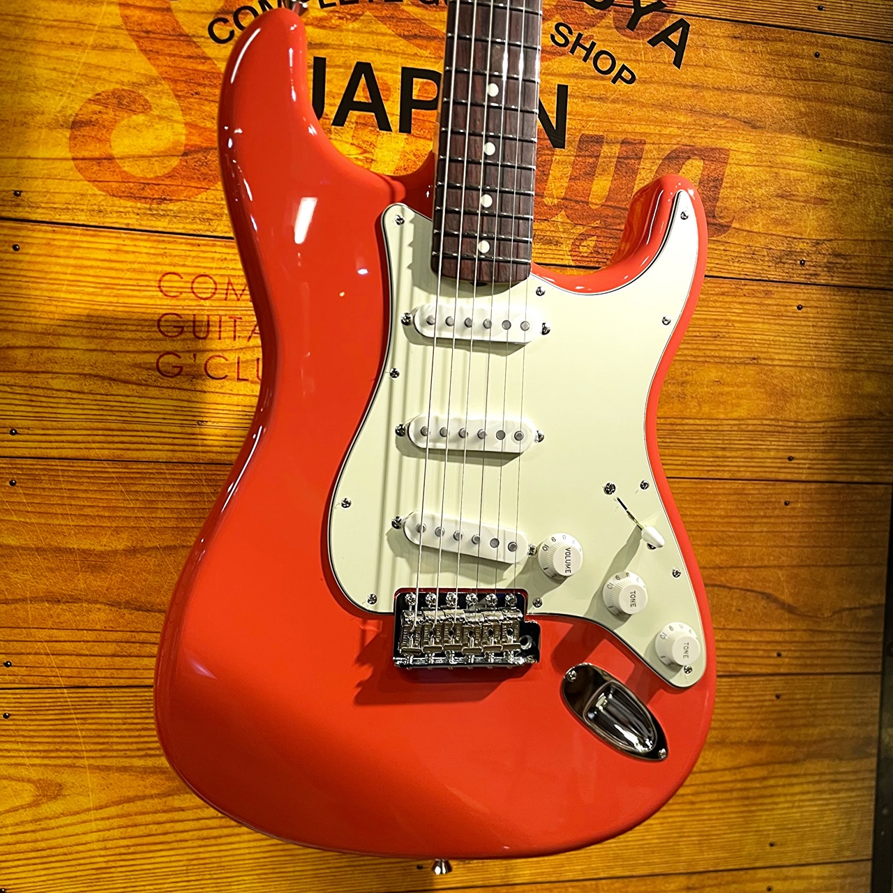 Fender FSR Made in Japan Traditional 60s Stratocaster -Fiesta Red