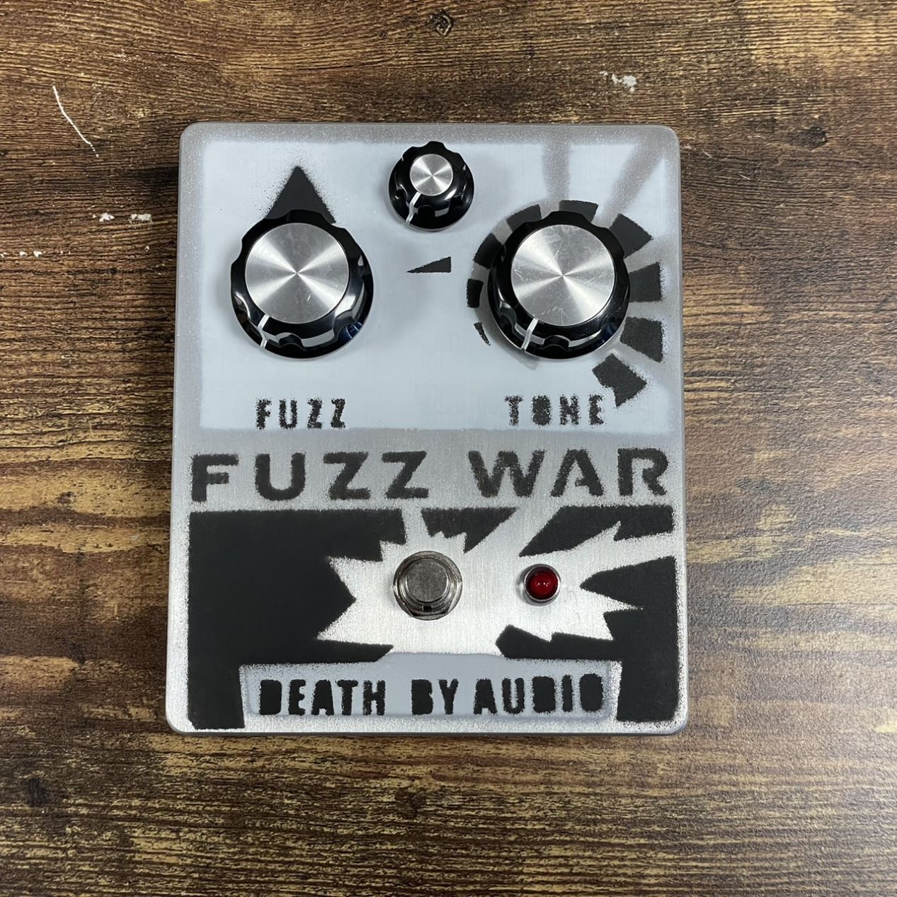 DEATH BY AUDIO FUZZ WAR コンパクトエフェクター ファズ（新品/送料