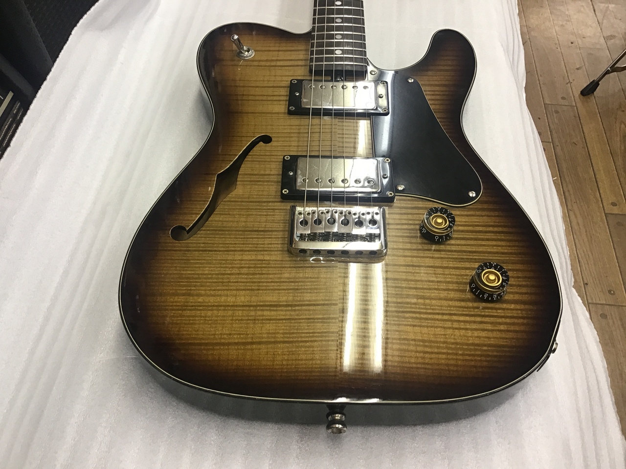Seventy Seven Guitars RBN-2（中古）【楽器検索デジマート】