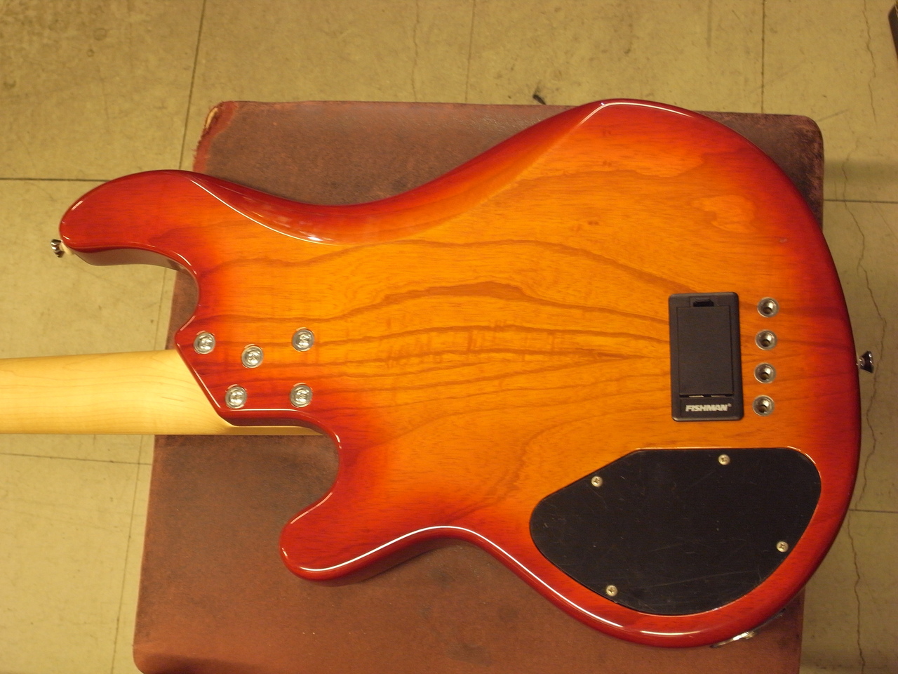 LAKLAND bartolini 5弦 dipスイッチ 旧ノブ LAKLAND bartolini 5弦 dipスイッチ 旧ノブ LAKLAND bartolini 5