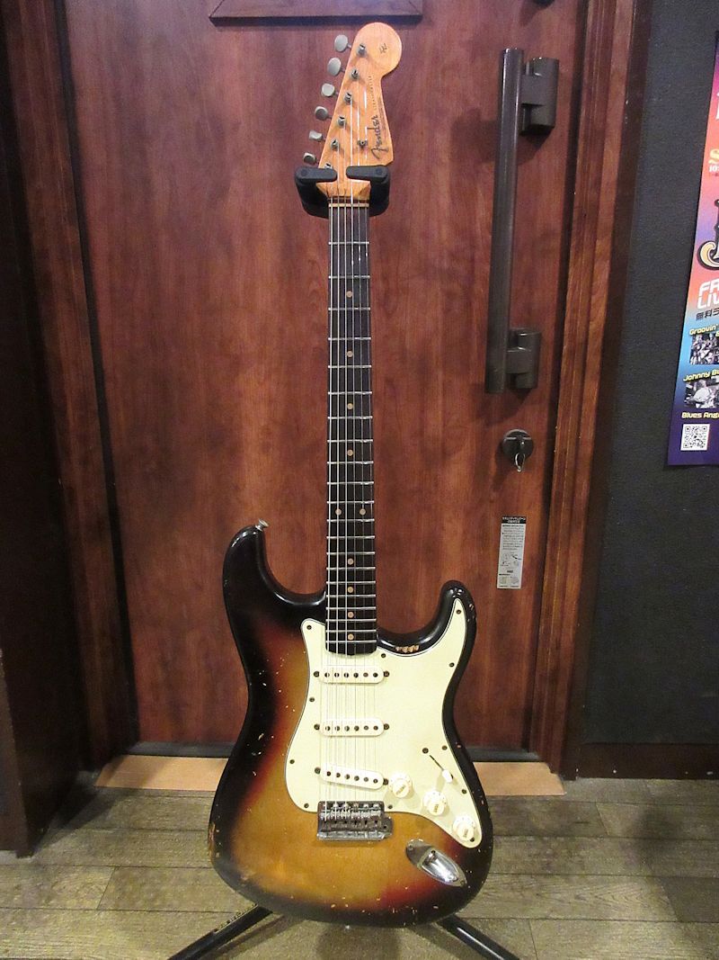 Fender 1963 Stratocaster Sunburst（ビンテージ）【楽器検索デジマート】