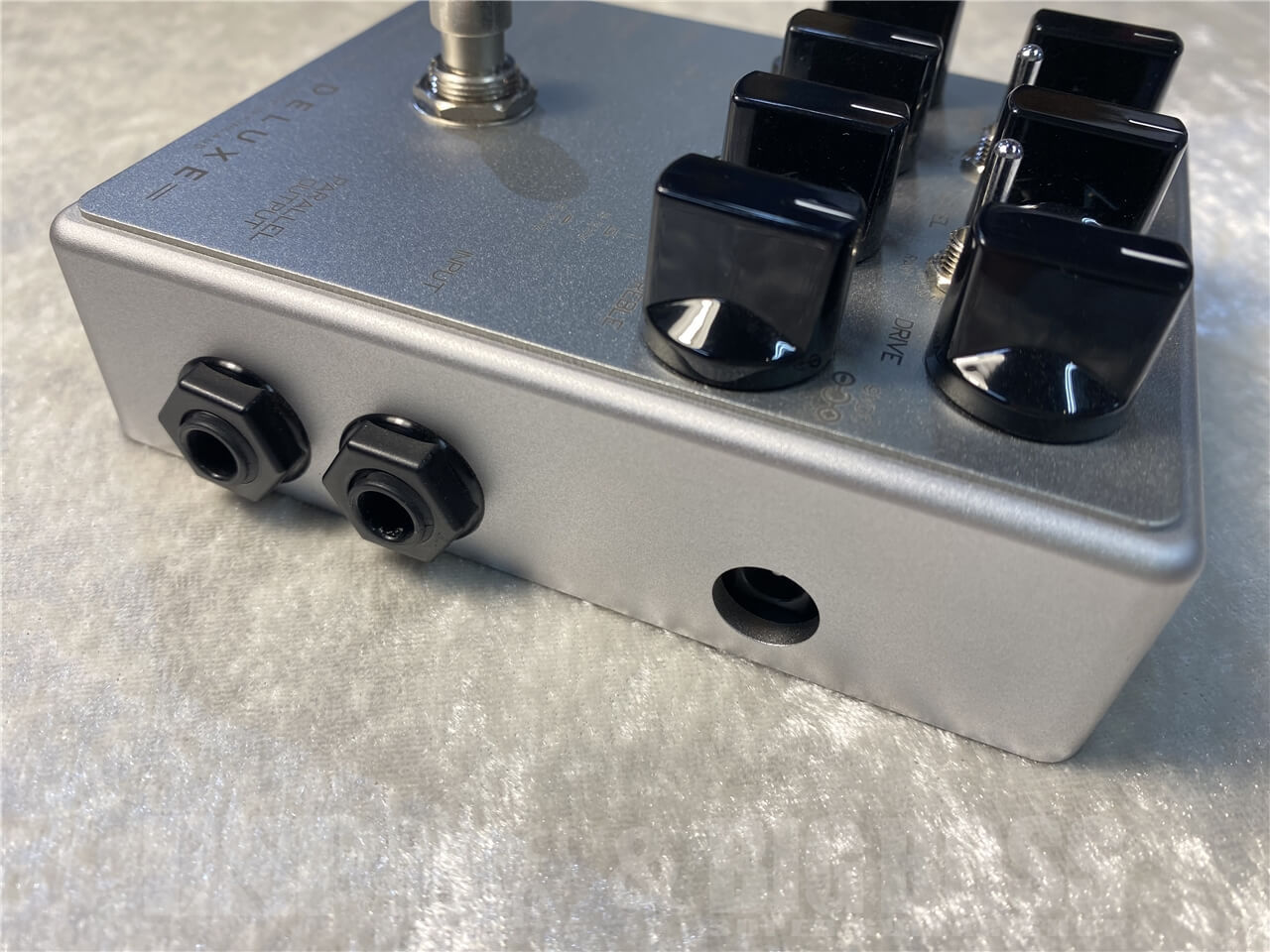 ベース Darkglass Electronics Vintage Deluxe V3 Amazon.com: Darkglass Vintage Deluxe V3 Bass Guitar Preamp