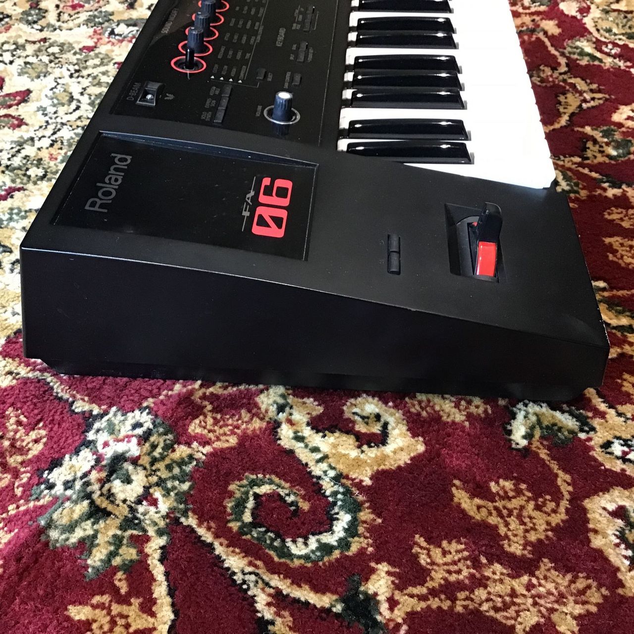 Roland FA-06【現物写真】（中古/送料無料）【楽器検索デジマート】