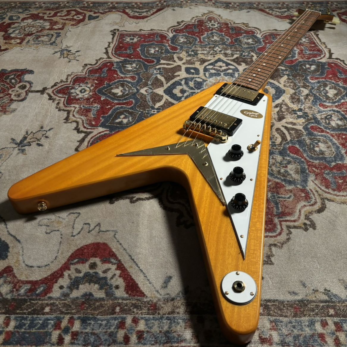 Epiphone Korina Flying V Aged Natural エレキギター（新品/送料無料
