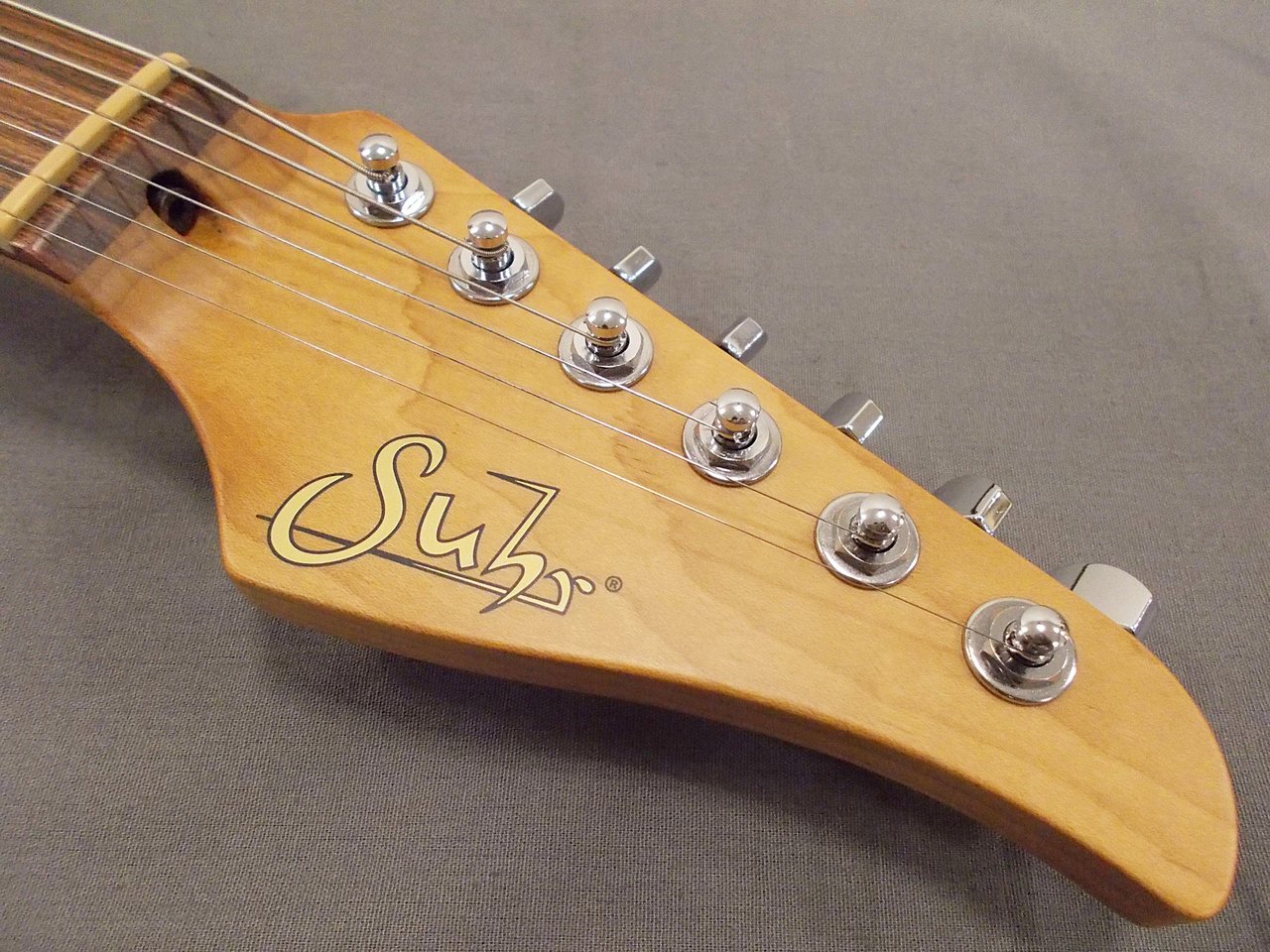 Suhr JST Standard Plus Bengal Burst Pau Ferro（新品）【楽器