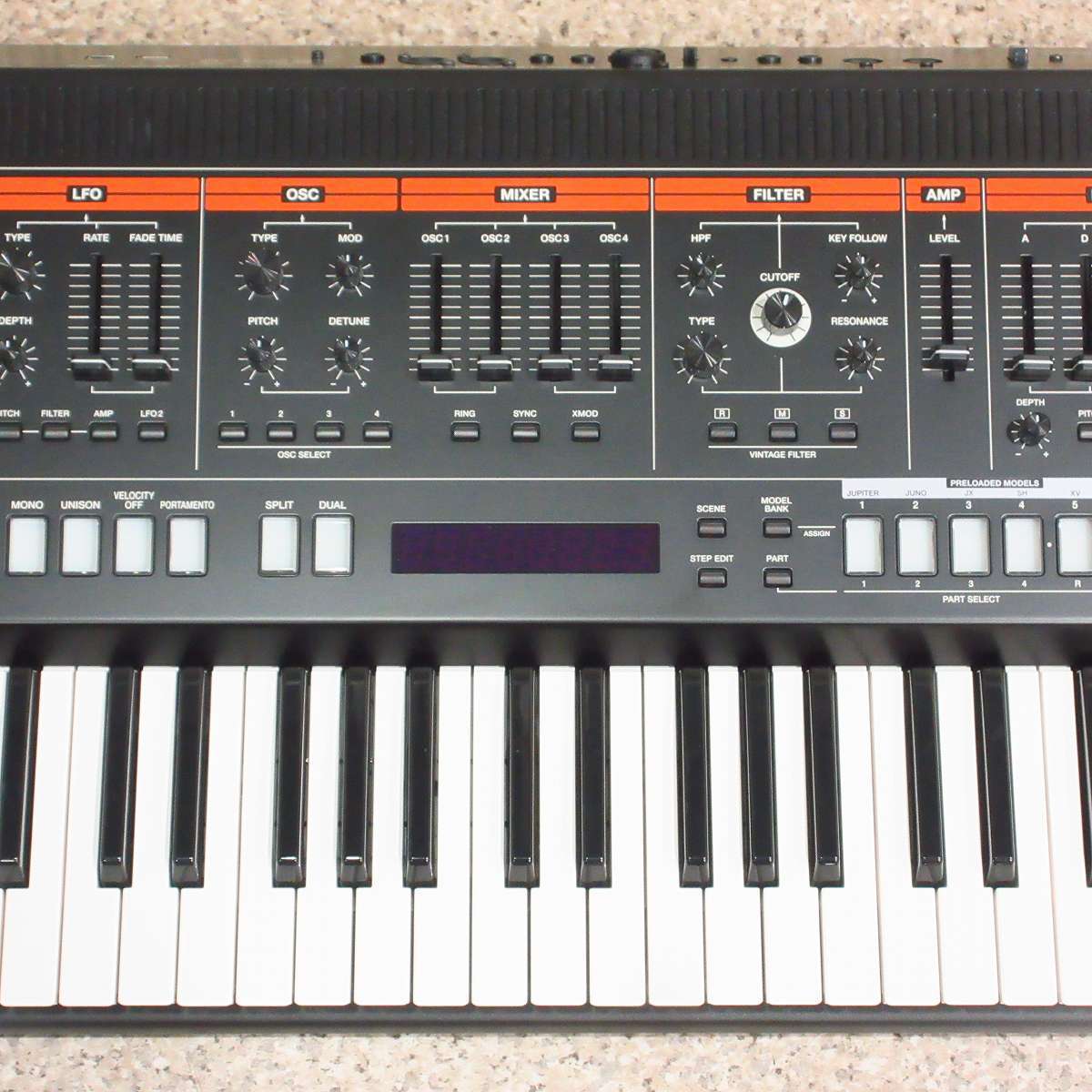 Roland JUPITER-X 