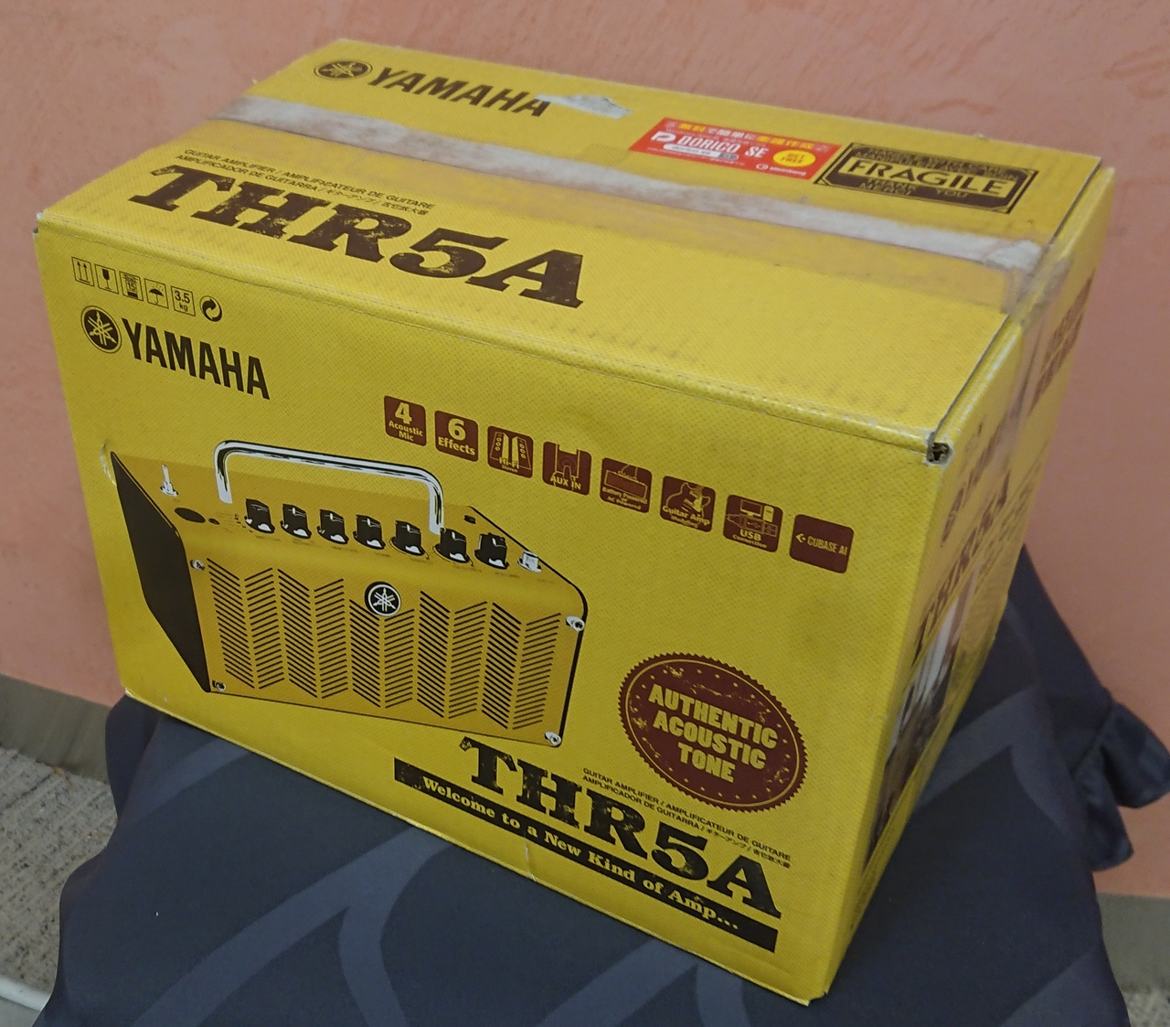 YAMAHA THR5A【卓上アコースティックギターアンプ】【箱ボロ特価 YAMAHA THR5A【卓上アコースティックギターアンプ】【箱ボロ特価