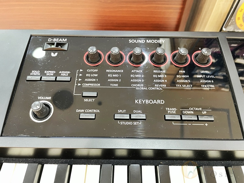 Roland FA-08 [TMM01]【梅田店在庫】（中古/送料無料）【楽器検索