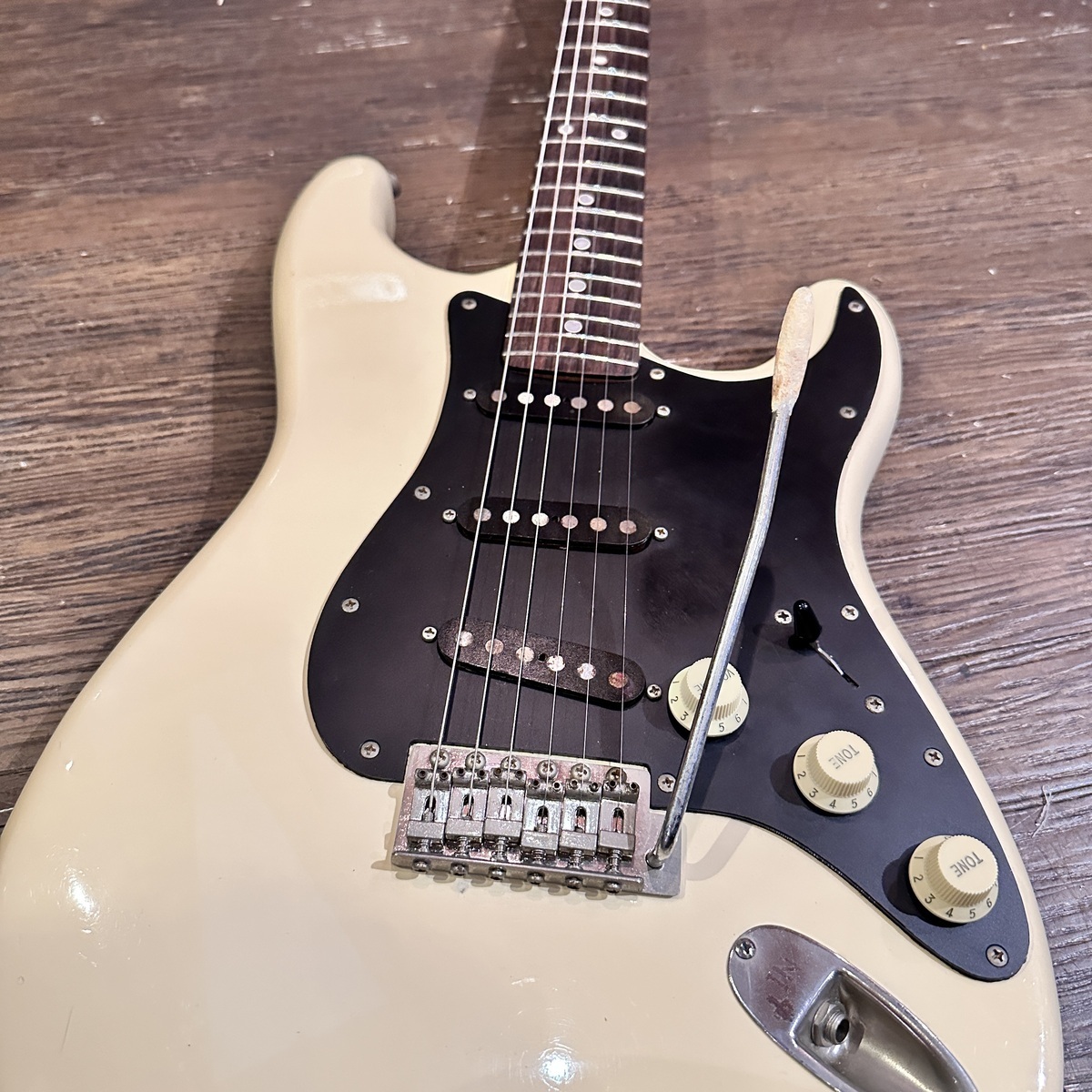 FERNANDES FST 石ロゴ MIJ 1970年代 FERNANDES FST-60 5桁シリアル 1970年代 石ロゴ Electric Guitar（中古