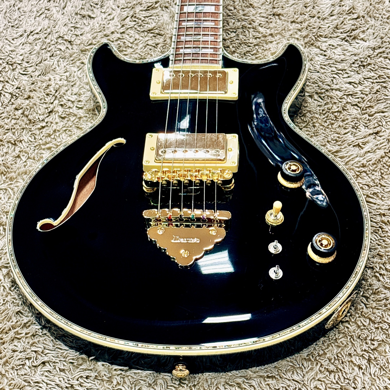 Ibanez AR520H-BK (Black)【チェンバードボディ】 【SPOT品】【特価
