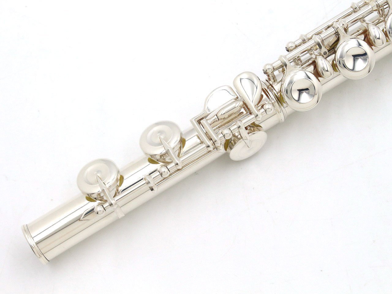 専用　美品☆PearlフルートPF-665E 頭部管銀製 本体 ケース付 Pearl フルート PF-665E 頭部管銀製 全タンポ交換済み 【横浜店