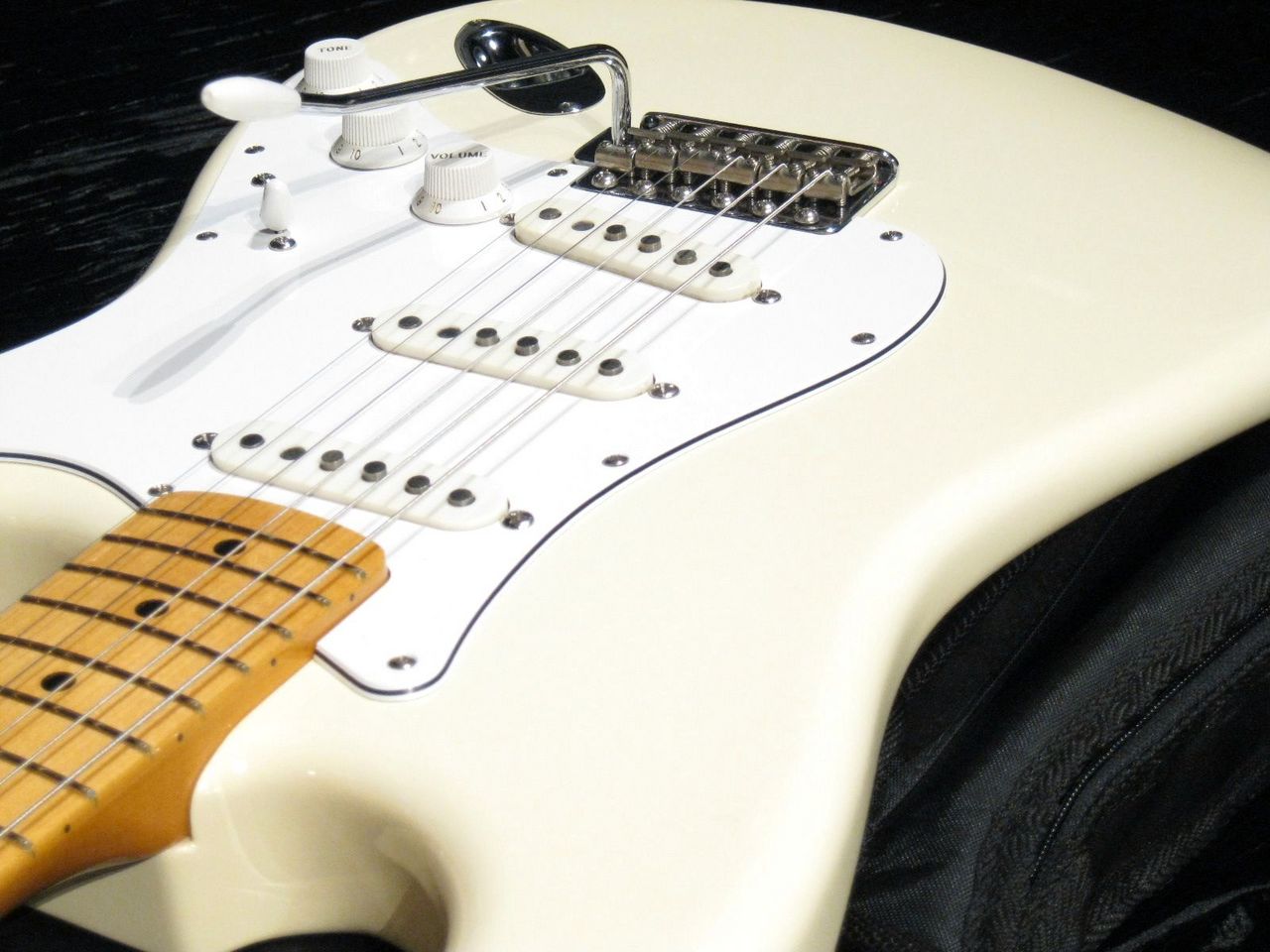 Fender Japan Collectors Series ST67-85 VWH（中古）【楽器検索